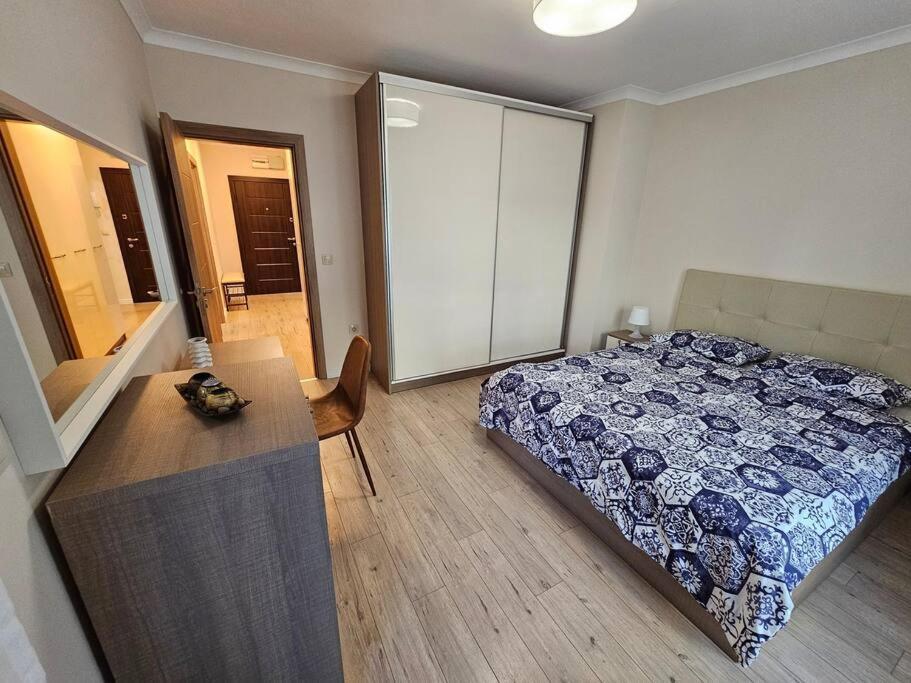 Serenity In The Heart Of Varna With Parking Exterior photo