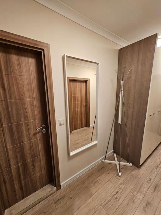 Serenity In The Heart Of Varna With Parking Exterior photo