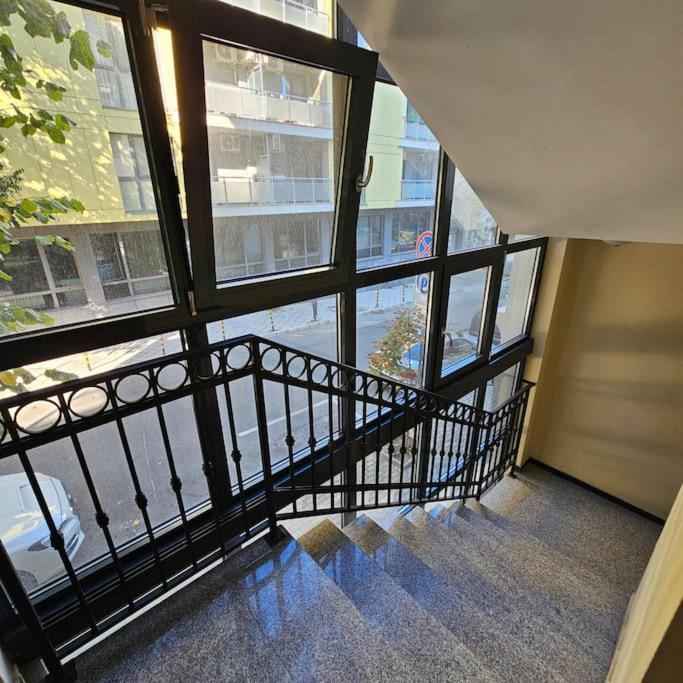 Serenity In The Heart Of Varna With Parking Exterior photo